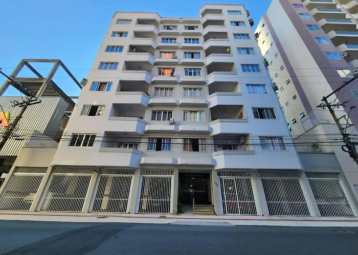 1 Quarto A 200Mts Da Praia Central, Garagem, Wi-Fi 160 Mbps, Pet-Friendly